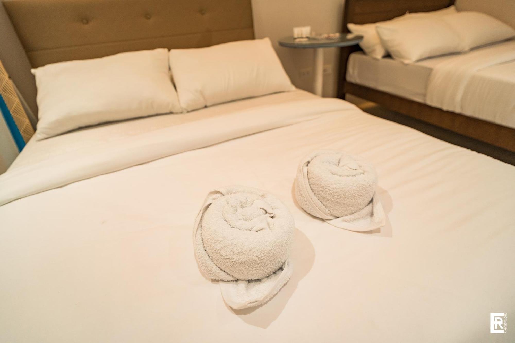 Bernese Resort Hotel Powered By Cocotel Ligao 客房 照片